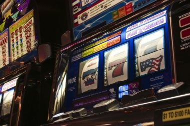 gading88 mobile app displaying slot games Aviator, Sweet Bonanza, Gates of Olympus, Fortune Tiger, and Mahjong Ways on a smartphone